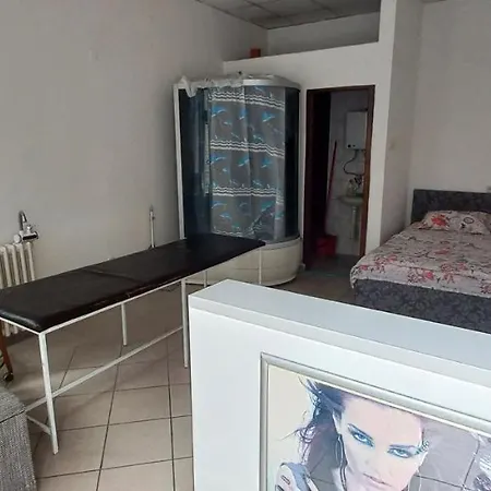 Big Bed, Rumenacka 7 Novi Sad